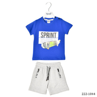 Σετ σορτς SPRINT, μπλούζα με ανάγλυφο τύπωμα και σορτς σε γκρι χρώμα.