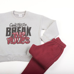 Σετ φόρμας TRAX με λαιμόκοψη σε γκρι-μπορντώ χρώμα.