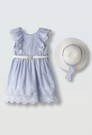 Φόρεμα ΕΒΙΤΑ σε σιέλ χρώμα με ασορτί καπέλο.