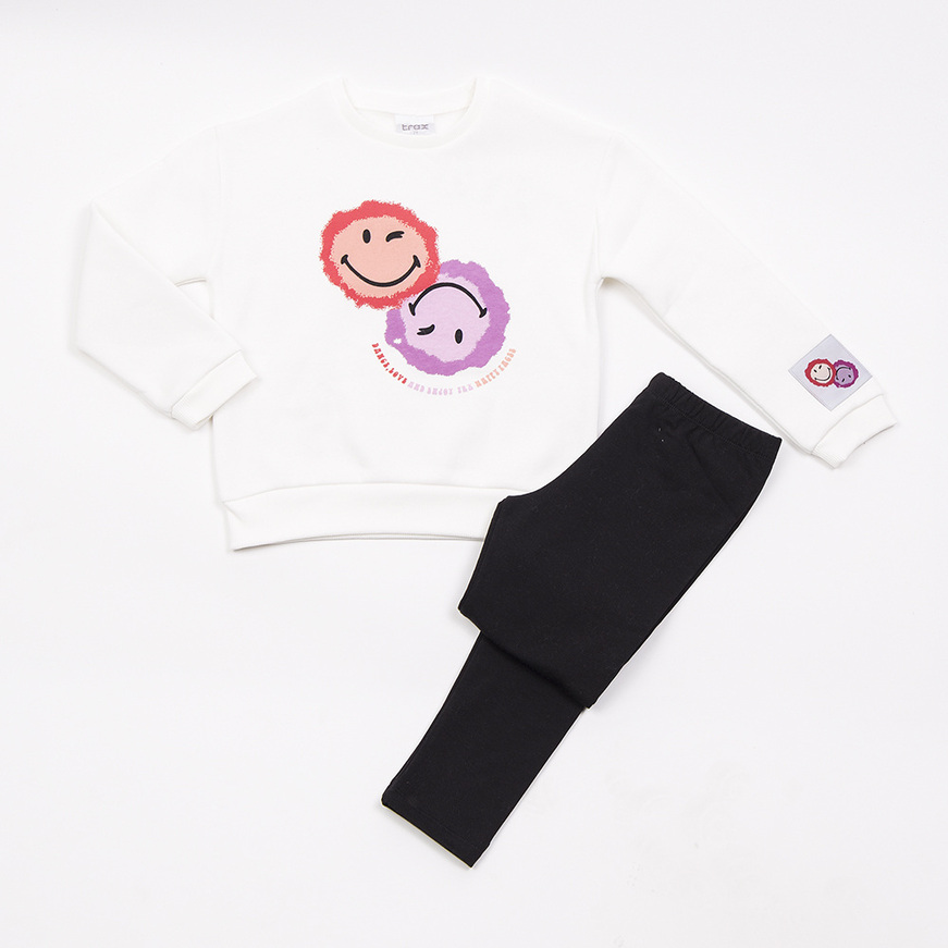 Σετ κολάν TRAX σε εκρού-μαύρο χρώμα.