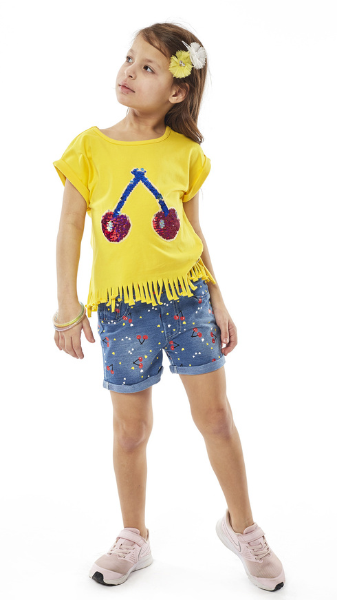 EBITA shorts set, blouse with sequins in yellow color and denim shorts.