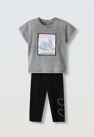 EVITA cotton capri leggings set in gray.