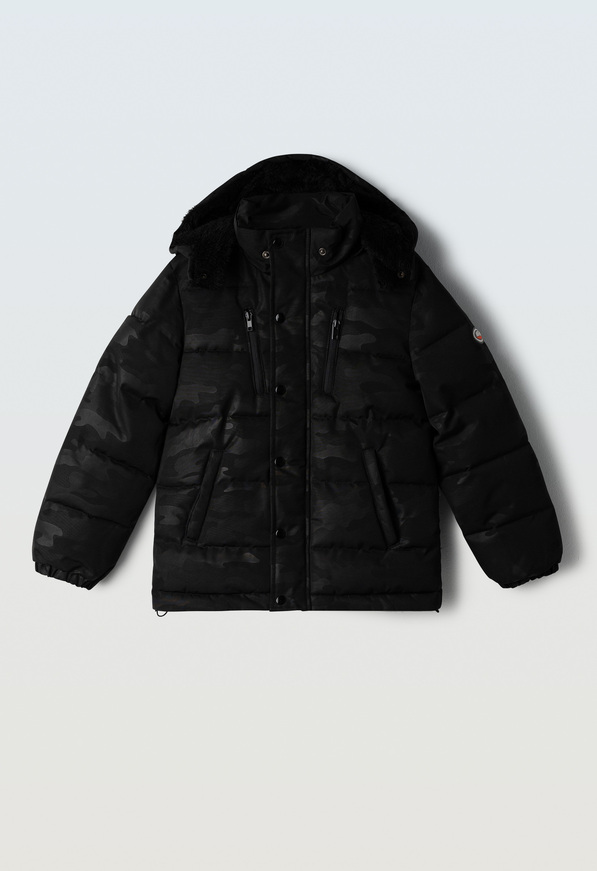 Μπουφάν HASHTAG σε μαύρο χρώμα με military τύπωμα.