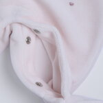 Βελουτέ φορμάκι CHICCO σε ροζ χρώμα με ανάγλυφο τύπωμα φιόγκων.