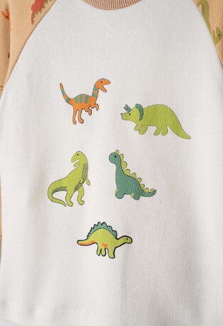 HOMMIES pajama with round neck in beige color.