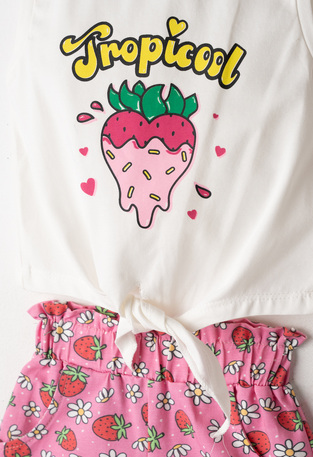 EVITA shorts set in white with matching ribbon.