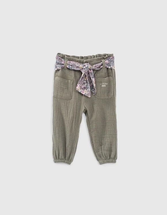 IKKS fabric pants in khaki color with belt.