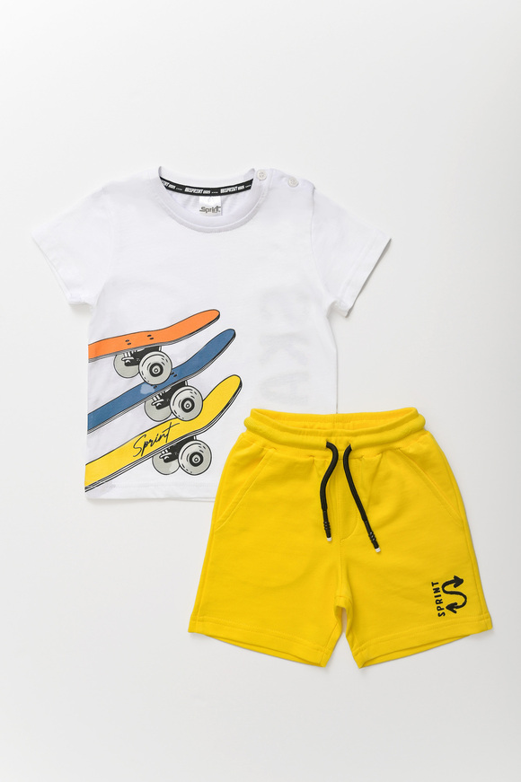 SPRINT shorts set in white with skate print.