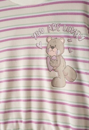 Πιτζάμα βελουτέ HOMMIES σε εκρού-λιλά χρώμα.