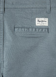 Βερμούδα Pepe Jeans σε πετρόλ χρώμα.