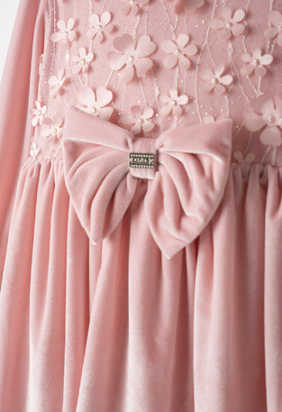 EVITA velvet dress, with matching bag, in pink.