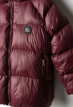 EVITA jacket in burgundy color with hood.