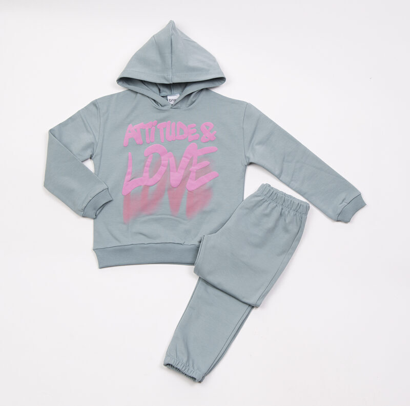 Σετ φόρμας TRAX με κουκούλα σε βεραμάν χρώμα.