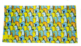 Beach towel TORTUE 140 X 70 cm. in green and siel colors with all over dinosaur print.