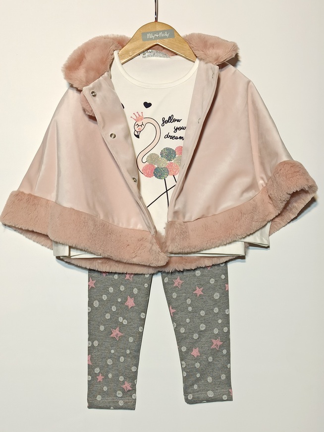 Set of 3 pcs. Ebita, off-white cotton blouse with print and glitter details, pink cape with collar and fur trim and leggings with all over star print.