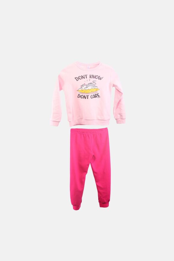 DREAMS pajama in pink puffy color with embossed print.
