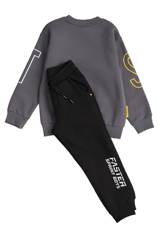 SPRINT suit set in gray color with embossed logo.