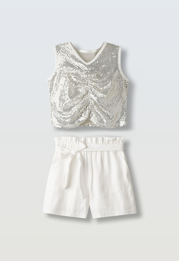 Σετ σορτς ΕΒΙΤΑ σε χρώμα λευκό με ασημί.