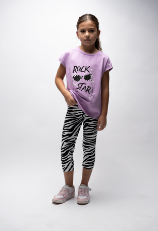 EVITA capri leggings set in lilac color, with print on the front.