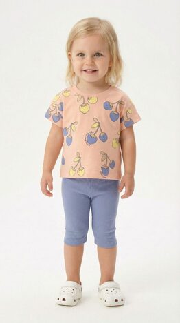 TRAX capri leggings set in light pink and lilac.