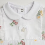 Φορμάκι CHICCO σε λευκό χρώμα με εξωτερική τούλινη επένδυση.