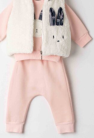 Σετ φόρμας  3 τεμ. ΕΒΙΤΑ σε ροζ χρώμα με γούνινο γιλέκο.