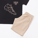 Σετ σορτς TRAX σε μαύρο με μπεζ χρώμα και τύπωμα στο μπροστινό μέρος.