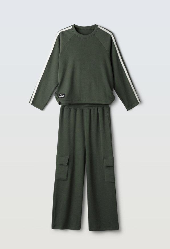 Σετ μπλούζα με παντελόνα Εbita σε πράσινο χρώμα.