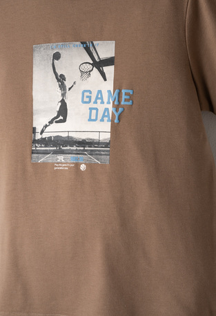 Σετ βερμούδα τζιν HASHTAG σε χρώμα καφέ με μπλε ανοιχτό.