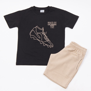 Σετ σορτς TRAX σε μαύρο με μπεζ χρώμα και τύπωμα στο μπροστινό μέρος.