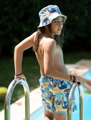TORTUE bermuda swimsuit with elephants.