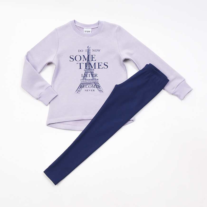 Set of TRAX tights in lilac color with embossed print.