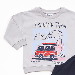 Seasonal TRAX tracksuit set in gray with "ROADTRIP TIME" logo.