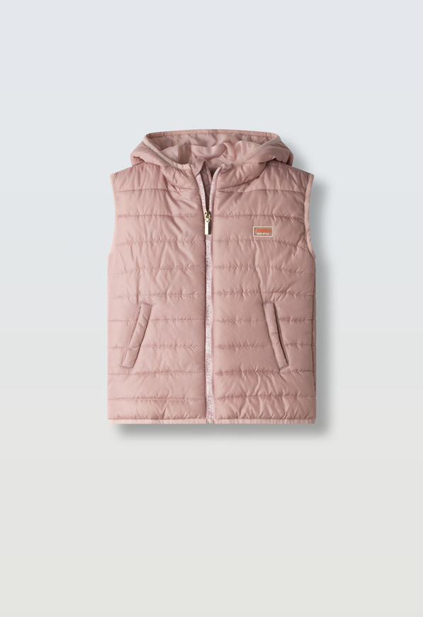 Μπουφάν αμάνικο ΕΒΙΤΑ σε χρώμα ροζ σκούρο.