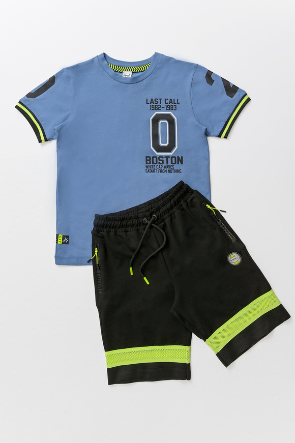 Set of SPRINT shorts in blue raff color with print on the sleeves.
