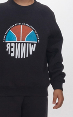 Μπλούζα φούτερ JOYCE σε χρώμα μαύρο.