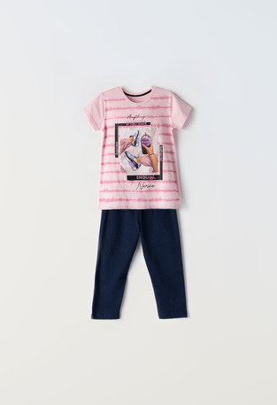 EBITA capri leggings set in pink with embossed print.
