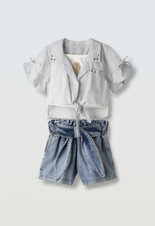 Set of 3 pieces. EVITA shirt, blouse and denim shorts.