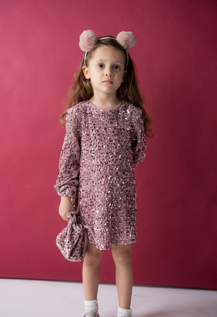 EBITA velvet dress with matching bag in dark pink color.