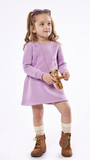 EVITA sweatshirt dress in lilac color with a decorative teddy bear bag.