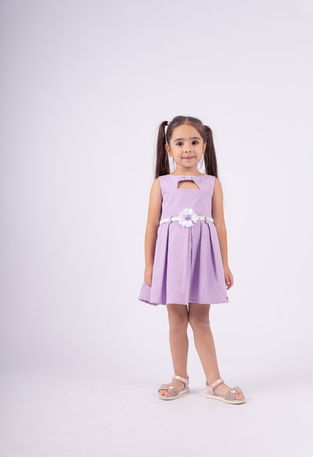 EBITA dress in lilac color with pleats.