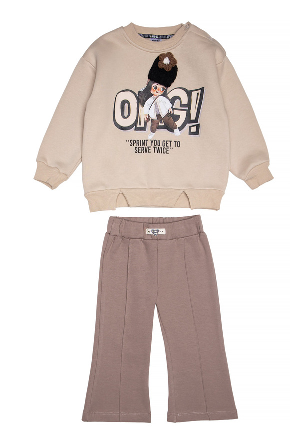 Σετ φόρμα SPRINT με στρογγυλή λαιμόκοψη σε μπεζ-καφέ χρώμα.