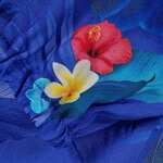 Ολόσωμη φόρμα LAPIN HOUSE σε μπλε ρουά χρώμα με all over τύπωμα λουλουδιών.
