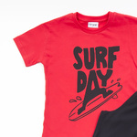 Σετ σορτς TRAX σε κόκκινο χρώμα με το λογότυπο "SURF DAY".