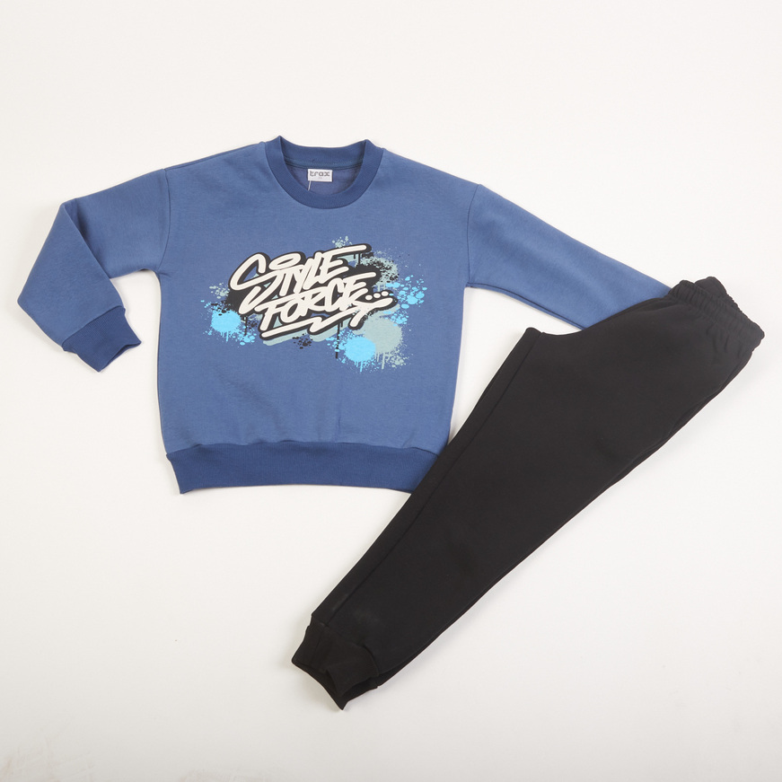 Σετ φόρμας TRAX με λαιμόκοψη σε ραφ-μαύρο χρώμα.