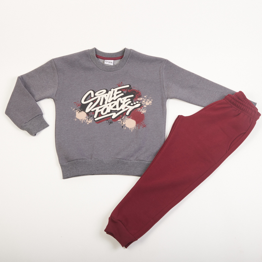 Σετ φόρμας TRAX με λαιμόκοψη σε ανθρακί-μπορντώ χρώμα.