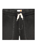 Βερμούδα TIMBERLAND, σε χρώμα μαύρο, με διακριτικό λογότυπο.