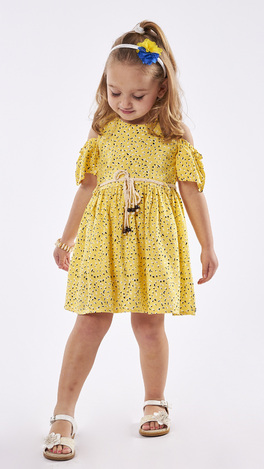 EBITA dress in yellow color with opening on the shoulders.
