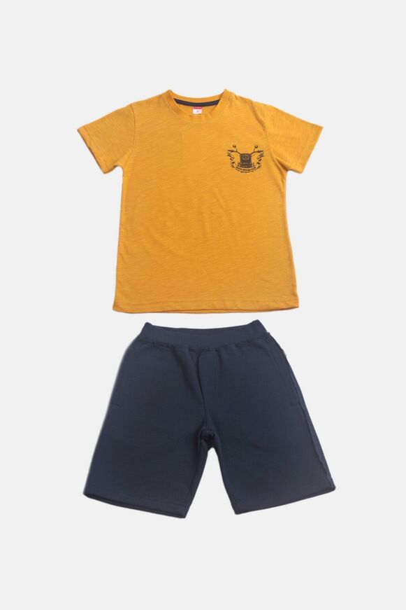 JOYCE shorts set in mustard color with internal pockets.