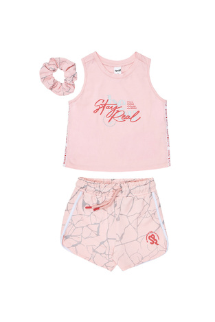 Σετ σορτς SPRINT σε χρώμα ροζ ανοιχτό με ασορτί λάστιχο για τα μαλλιά.